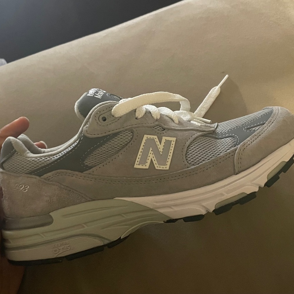 Women's New Balance 993 Sneakers Size 9.5